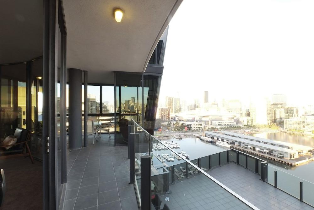 Acd Apartments Melbourne City Exterior foto